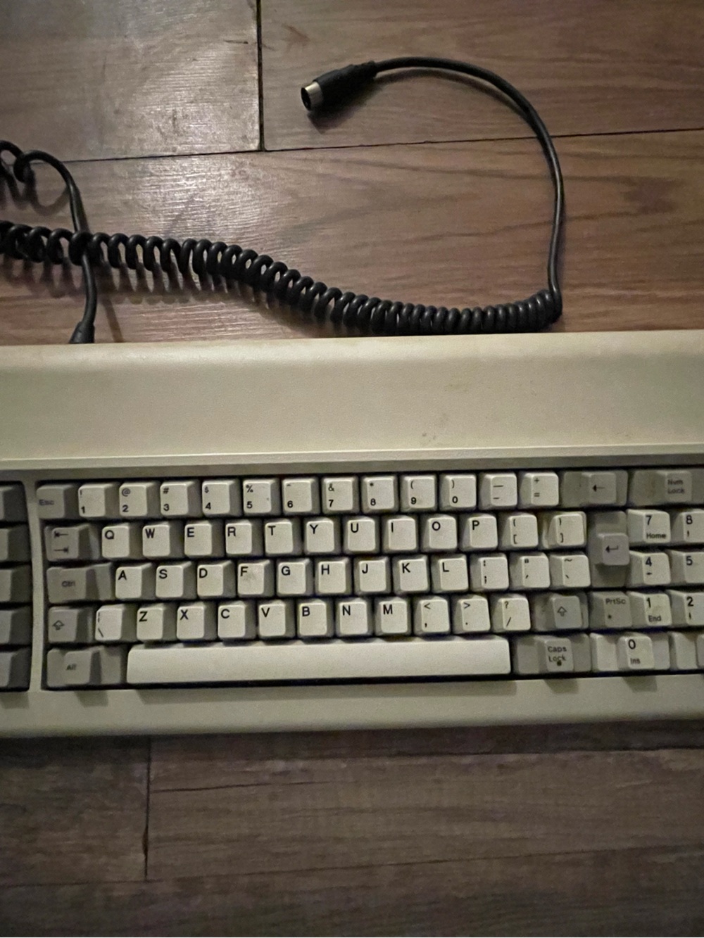 IBM vintage 80s Classic Cream Mechanical Keyboard — Cream